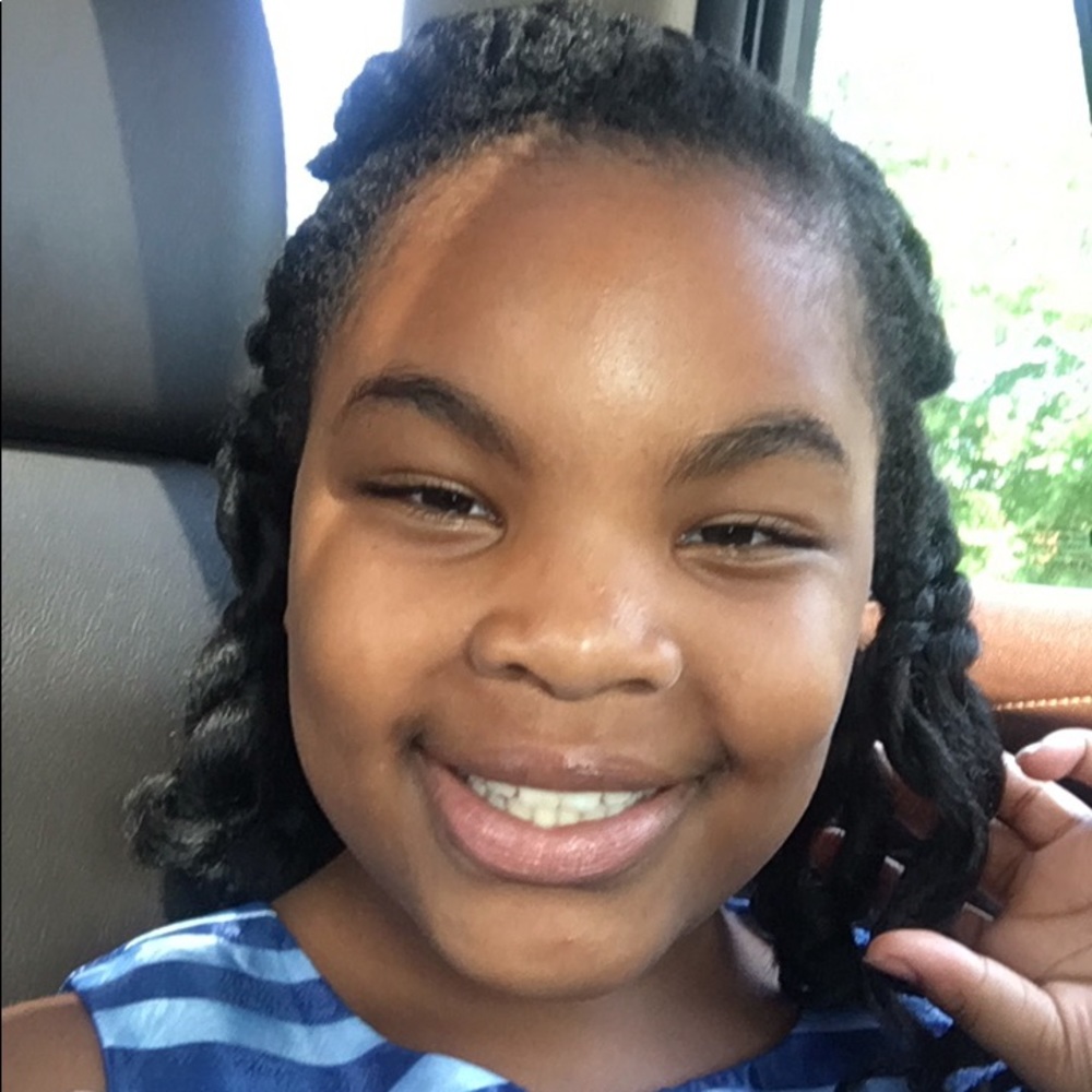 Meet your Posher, Cynia